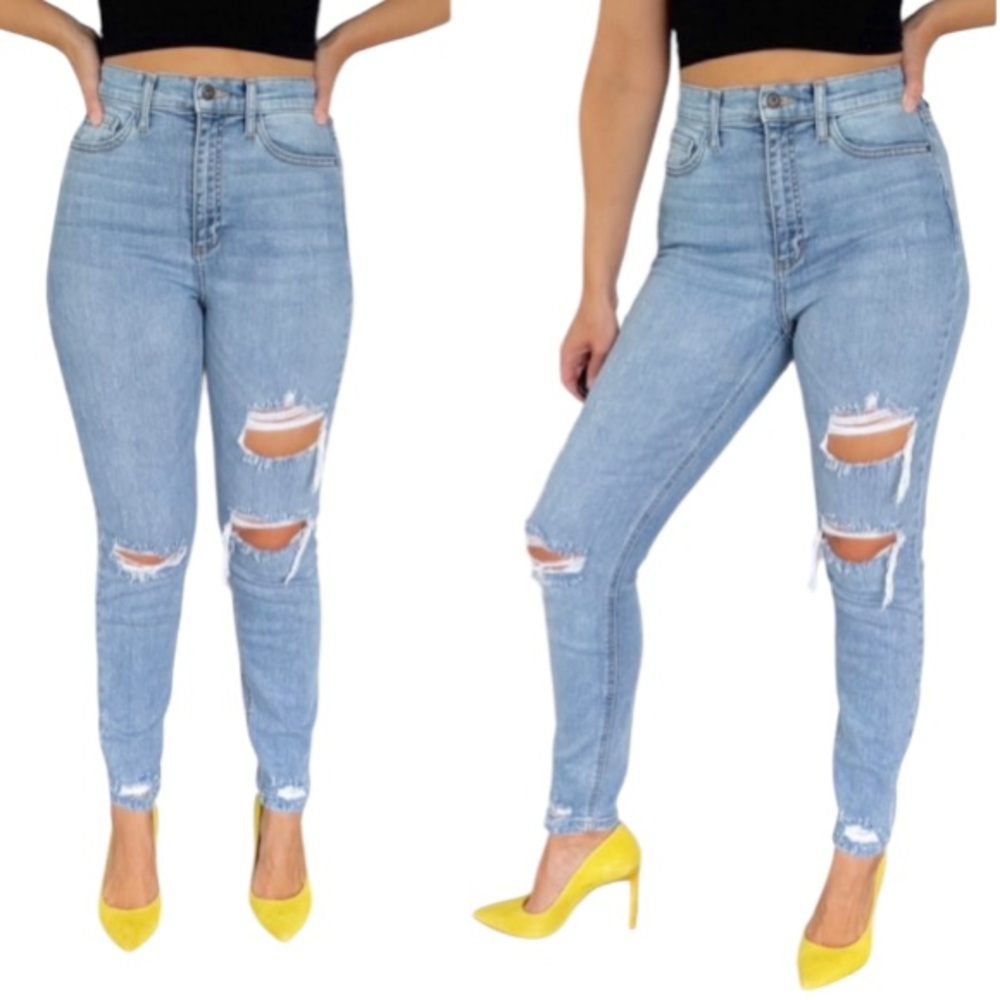 Sneak Peek light wash high rise distressed ripped stretch skinny jeans size 28